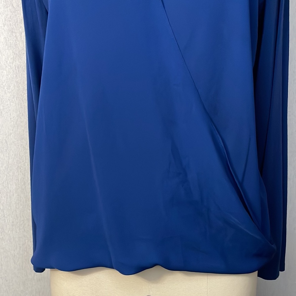 Vince Camuto, wrapped top - Picture 8 of 12